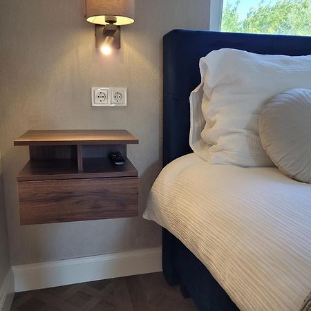 Luxe Kamer Langendam 48 Met Prive Terras Zoutelande Exterior photo