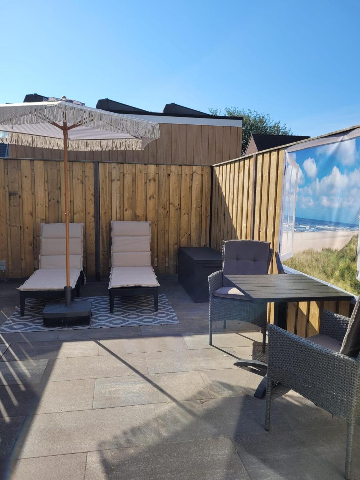Luxe Kamer Langendam 48 Met Prive Terras Zoutelande Exterior photo